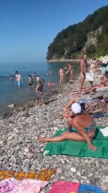 🏖️Потерял труселя: любителя купания в стиле «ню» оштрафовали в Туапсе смотреть онлайн