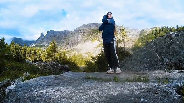 Breaking & Waacking in the Ergaky (брейк и ваакинг в Ергаки) 2020 смотреть онлайн