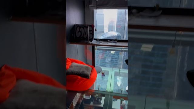 Обзор самого высокого отеля в Европе с красивым видом на Москву - Say Wow Capsule Hotel смотреть онлайн