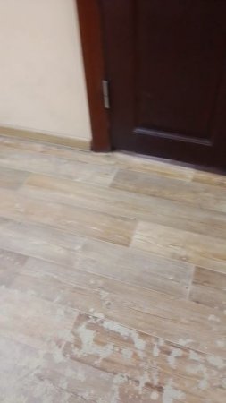 наша детская поликлиника, осталось всего 2 педиатра на город и близ лежащие районы.