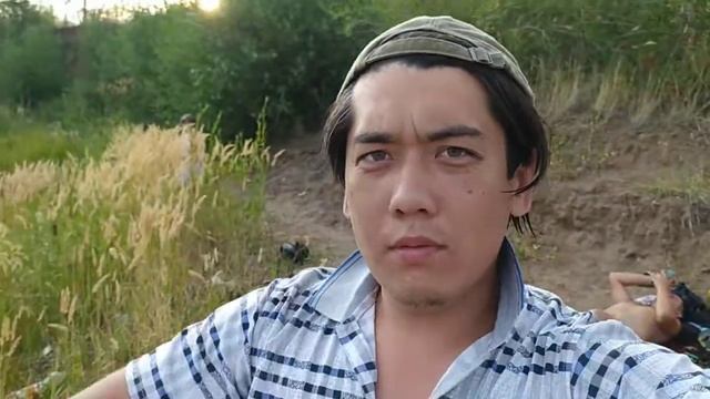 Купаемся на Карьере с друзьями(2) смотреть онлайн