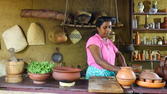 This is how I season a fresh clay pot before cooking. .Village kitchen recipe (jackfruit mallum) смотреть онлайн