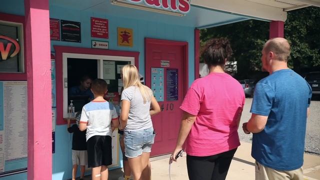 What sets Pelican's SnoBalls apart from other franchises?