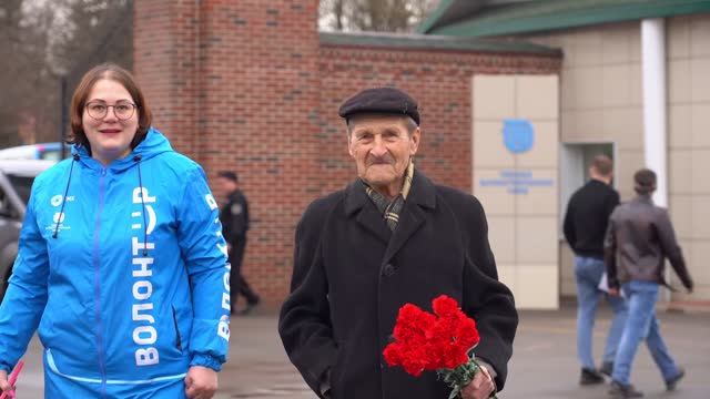 Труженик тыла Александр Кирсанов побывал на ТВЗ смотреть онлайн