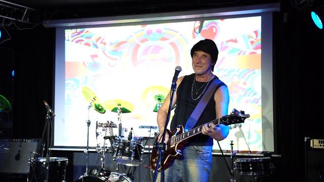 Nik Nensberg (Николай Николаев) Песня "Наплевать" Rhythm & Blues Cafe смотреть онлайн