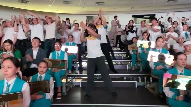 АҚМОЛА ОБЛЫСЫНДА «БАЛАЛАР ЖЫЛЫ» САЛТАНАТТЫ ТҮРДЕ БАСТАУ АЛДЫ смотреть онлайн