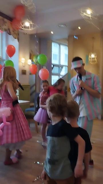 Анимация кафе Андерсон Сокол смотреть онлайн