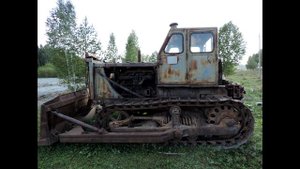 Гусеничный трактор ЧТЗ Т-100 ( Сталинец ), Бульдозер T-100. Брошенный трактор ЧТЗ Т-100 | Badger329