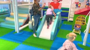 София и Ника собрались в отпуск. Софунья Шалунья