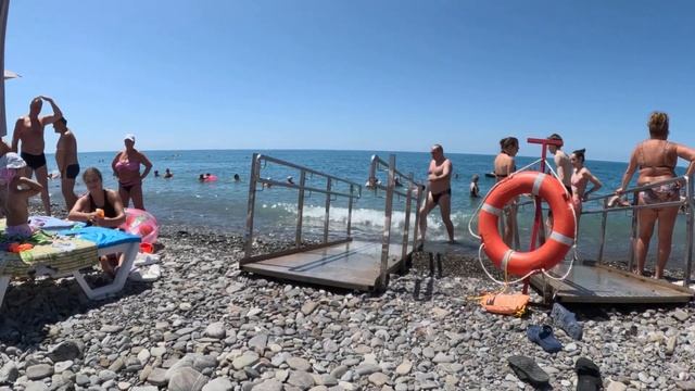 Море опять теплое! Замер на пляже Касабланка! Привет в Нижегородскую обл!🌴ЛАЗАРЕВСКОЕ 23.06.2024🌴 смотреть онлайн