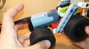 Экскаватор из Лего с датчиками и червячной передачей.