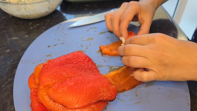 РОЛЛЫ ИЗ ПЕРЦА | ЛОСОСЬ В СОЕВОМ СОУСЕ | ВКУСНЫЙ УЖИН #роллыизперца #закускаизперца #рыбарецепты