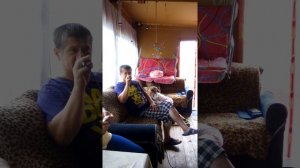 За кордон улетает мой друг...