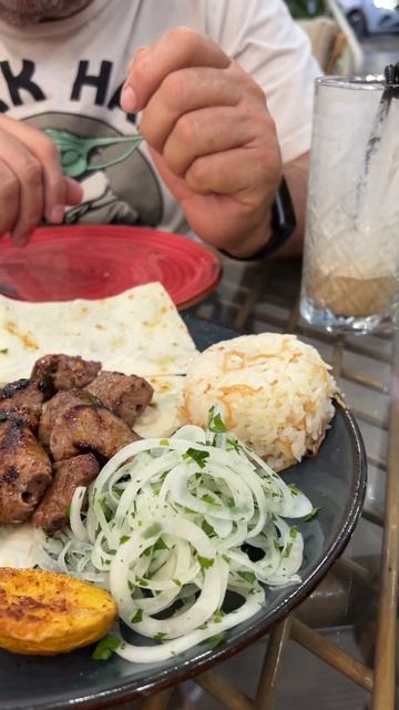 ШЫМКЕНТ. С ДНЕМ РОЖДЕНИЯ АЛИНА! кафе БЫВШИЙ ЛУВР. 11мкр. 13. 06. 23 г. смотреть онлайн