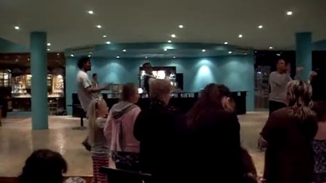 Танец аниматоров:))) январь 2012 смотреть онлайн