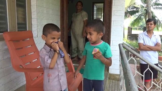 Индийские дети пробуют "Правильные сладости" из Перми смотреть онлайн