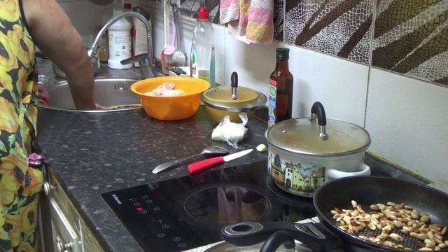 Рыбные котлетки и поездка на квартиру смотреть онлайн