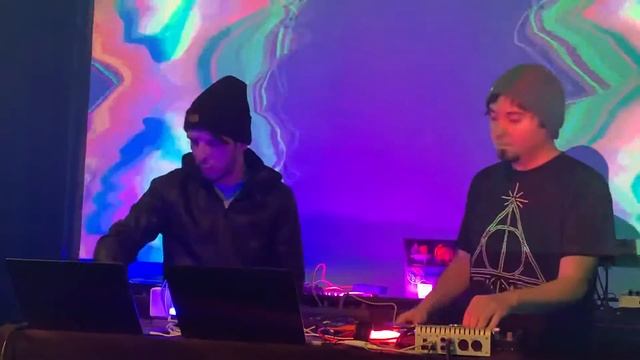 System96 & Lucy In Disguise “Emerald” Live at Neon Rose 2021 смотреть онлайн
