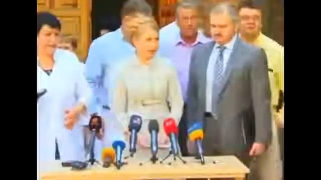 Тимошенко показательно сдала Кровь Для Украинской Армии 09.07.2014
