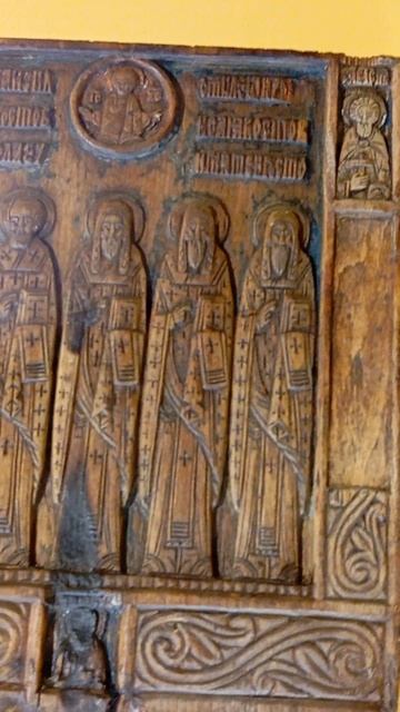 Иконы. Резьба по дереву. Ростов.