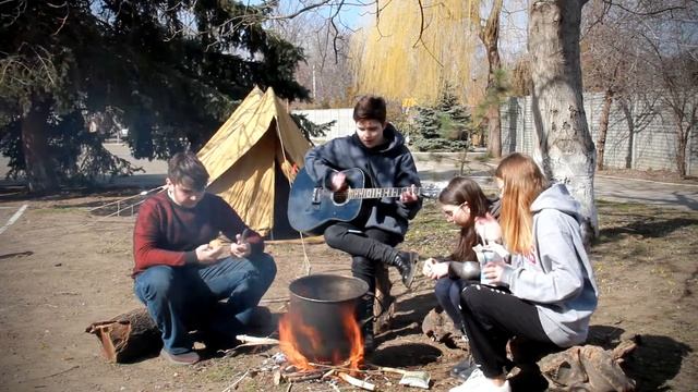 У палатки в школе 3 смотреть онлайн