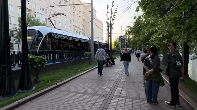Чистые пруды. Москва смотреть онлайн