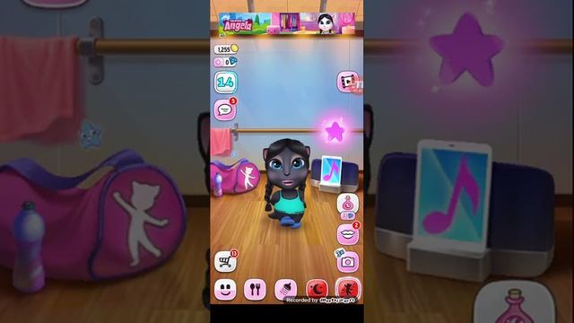 Сестра играет в Анжелу смотреть онлайн