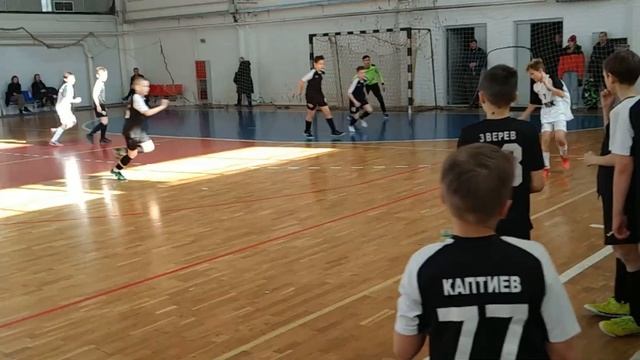 ВИЗ(2011) vs ВИЗ-3(2010) смотреть онлайн