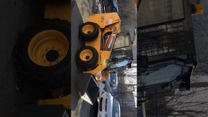 Тест драйв мини погрузчика LIUGONG CLG375A