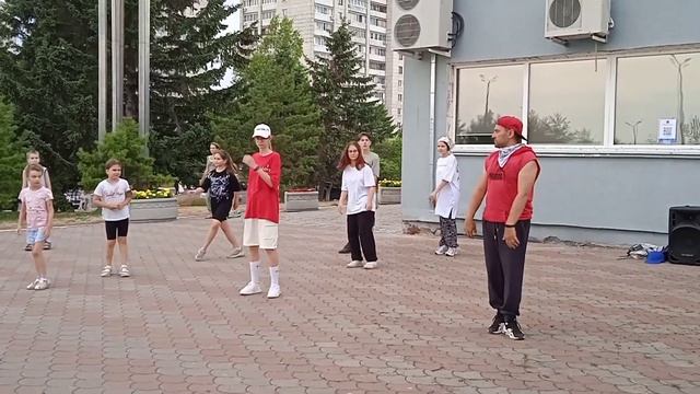 Бесплатная тренировка по хипхоп от Need4Dance studio , руководитель Матвеев Николай