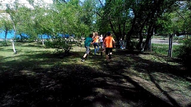 Клип-Run(Нам нечего было делать после лагеря!!!ХАХ!!!)!!! смотреть онлайн