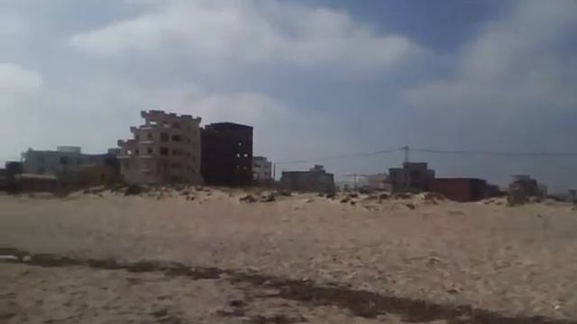 Тунис, пляж. Недостроенные отели. смотреть онлайн