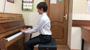 Кармишин Максим Ю. Слонов Листок из альбома