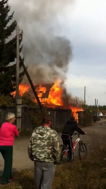 Пожар в калиновке 5 г. Ангарск 22.09.2012 смотреть онлайн