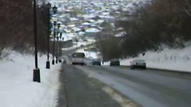 Тобольск - Автобус ЛАЗ штурмует гору смотреть онлайн