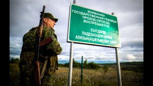 В Северной Осетии женщинам не понравились шорты туристки: конфликт попал на видео