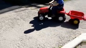 детский педальный трактор с прицепом