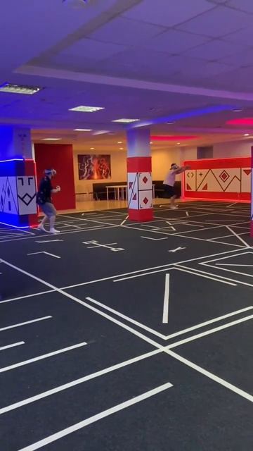На VR Arena Челябинск самые веселые и крутые игроки!) 😎🤘🏻 смотреть онлайн
