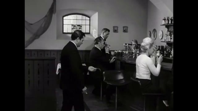 Двое в кафе - к/ф "17 Мгновений Весны 1973a fragment of music from the film "17 Moments of Spring" смотреть онлайн