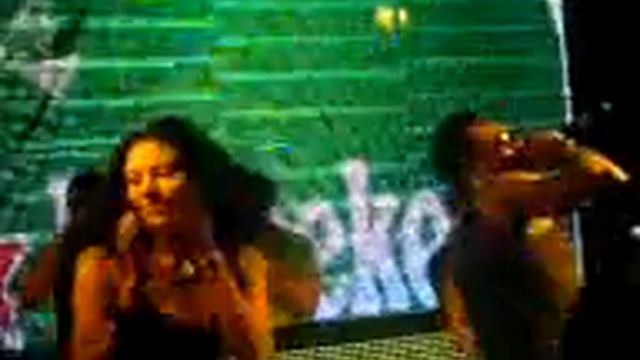 х_Х пьяная, на сцене, с Eddy Wata =) смотреть онлайн