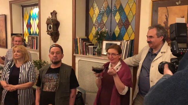 Высшая петербурЖская похвала от Наташи Дельгядо - Trezzini Art Hotel смотреть онлайн