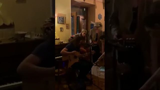 Группа "Компромат" в кафе "Мама Джан". Knockin" on heavens door смотреть онлайн