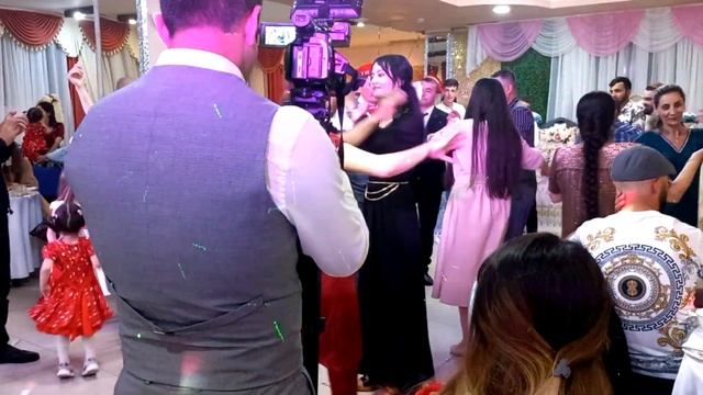 Туйи Мастона-Нуриддин,базми ҷамбасти! смотреть онлайн