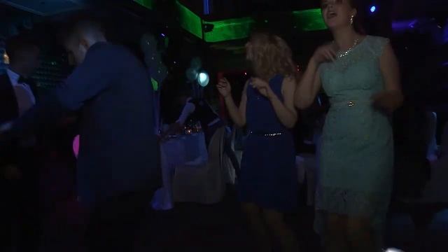 Танцы на выпускном вечере. смотреть онлайн