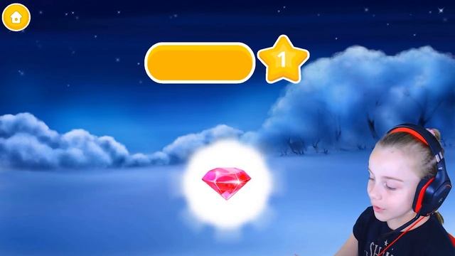 Family Play TV -  Игра про Ледяную принцессу Делаем макияж Ледяной принцессе Игры для девочек