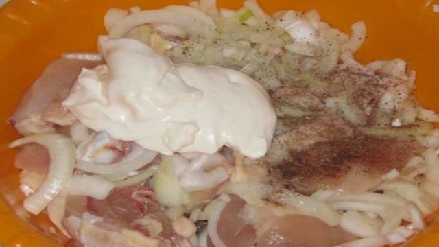 Куриный шашлык в маринаде из майонеза и минералки