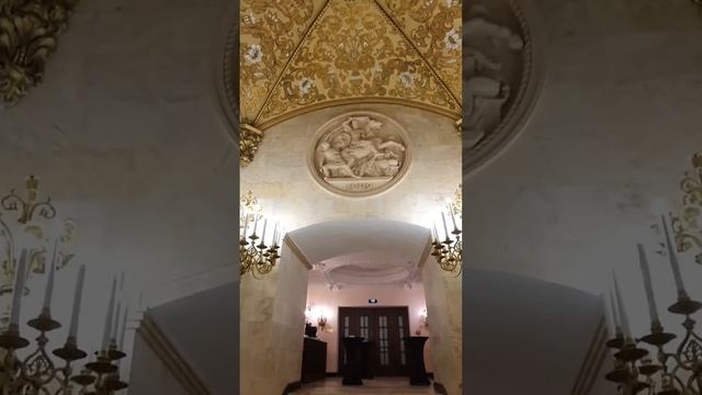 Гостиница "Ленинградская " Москва смотреть онлайн