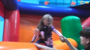 ✔ Кукла Ненуко и Ярослава на прогулке в Детском Развлекательном Центре. Nenuco Doll and Yaroslava ✔