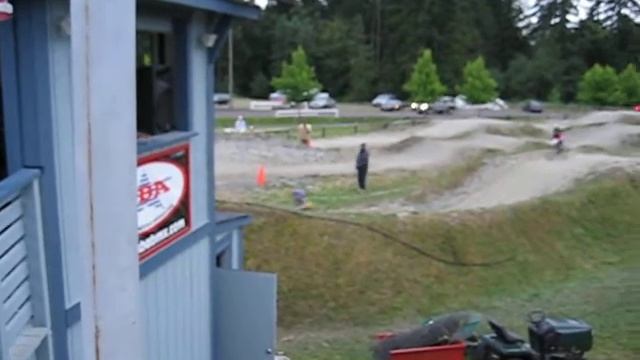 Mac's first race смотреть онлайн