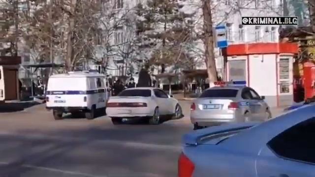 Стрельба в центре Благовещенска смотреть онлайн